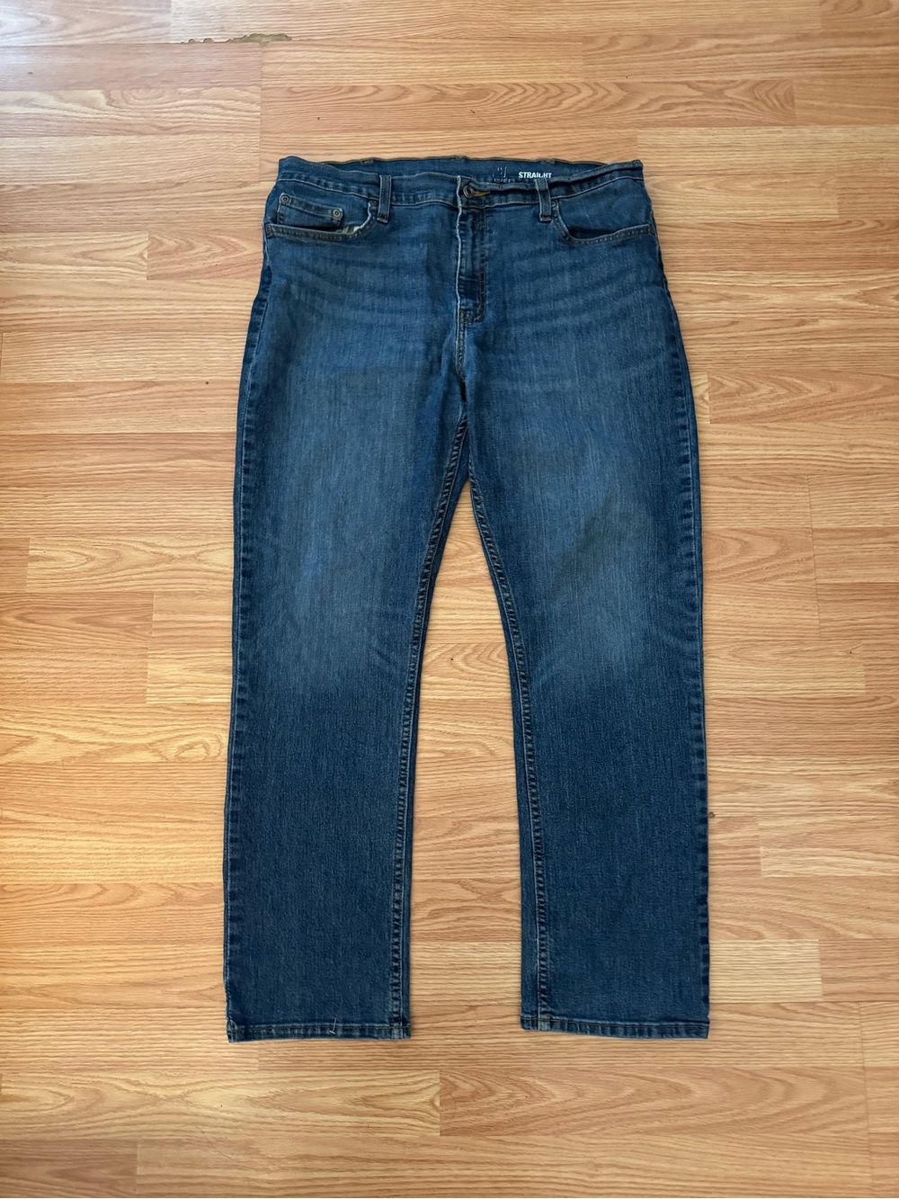 Classic Men's Blue Jeans - Straight Fit